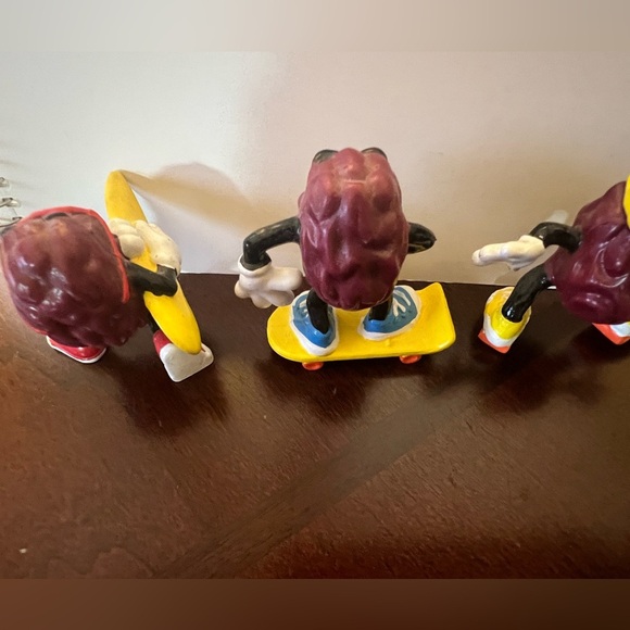 CALIFORNIA RAISINS FIGURINES VINTAGE 1987/88. LOT OF 3.   MULTICOLOR - Picture 4 of 4